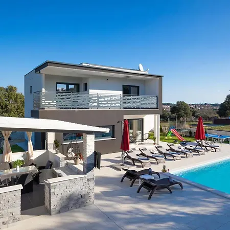 d&a villa