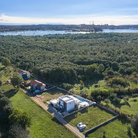 d&a villa
