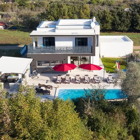 d&a villa * Pola