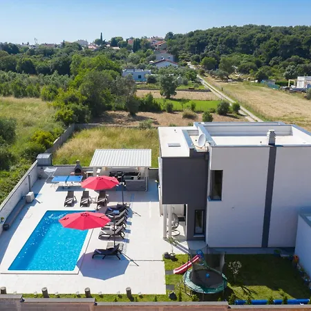 d&a villa