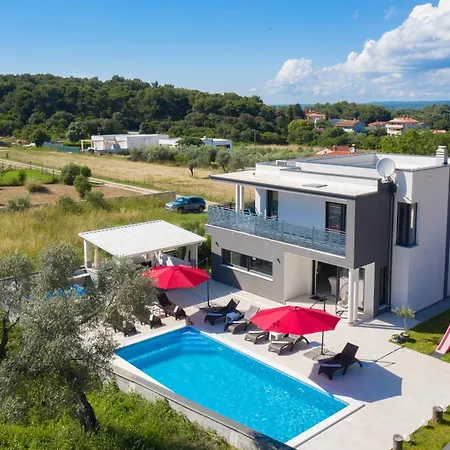 d&a villa